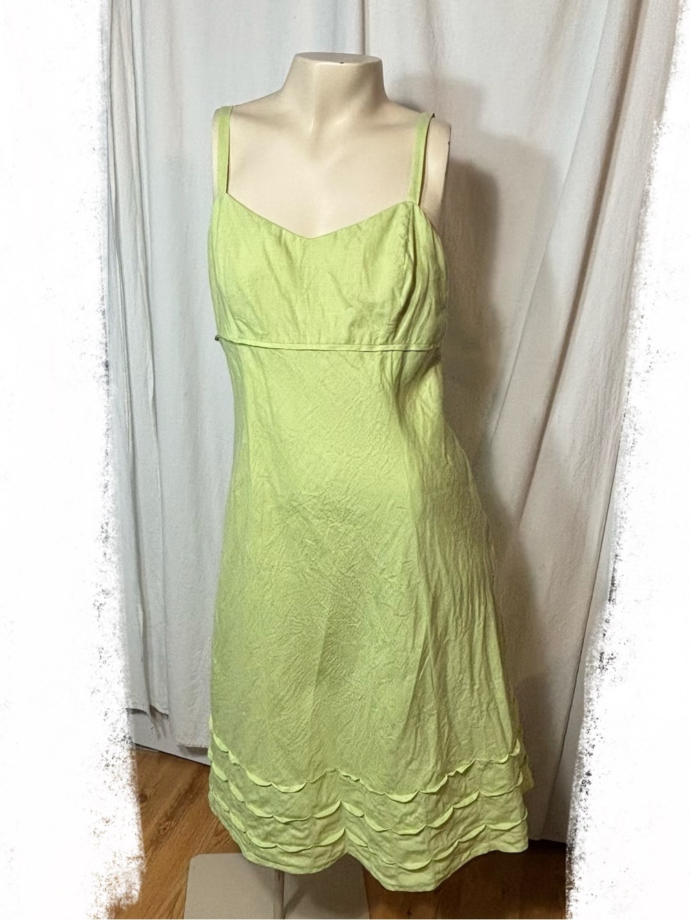 Women’s Loft green midi dress linen size 2